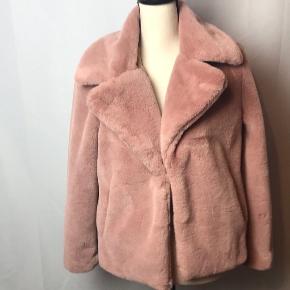 NWT 1.STATE WOM SZ SM/XS BLUSH FAUX FUR JACKET - Picture 2 of 9